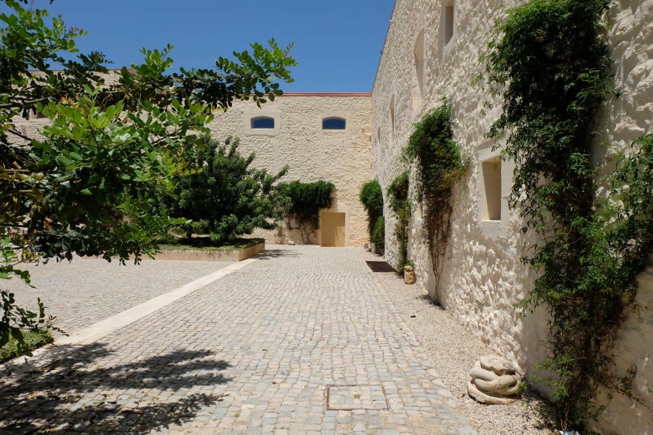 Flattered To Be In Algarve Apartment