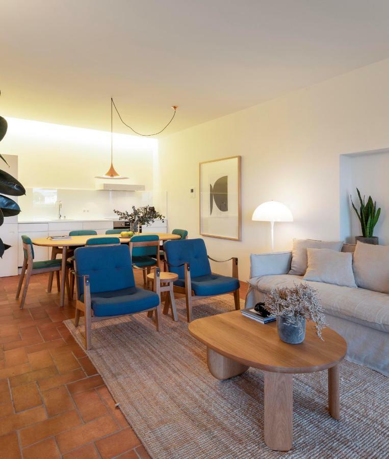 Flattered To Be In Algarve Apartment